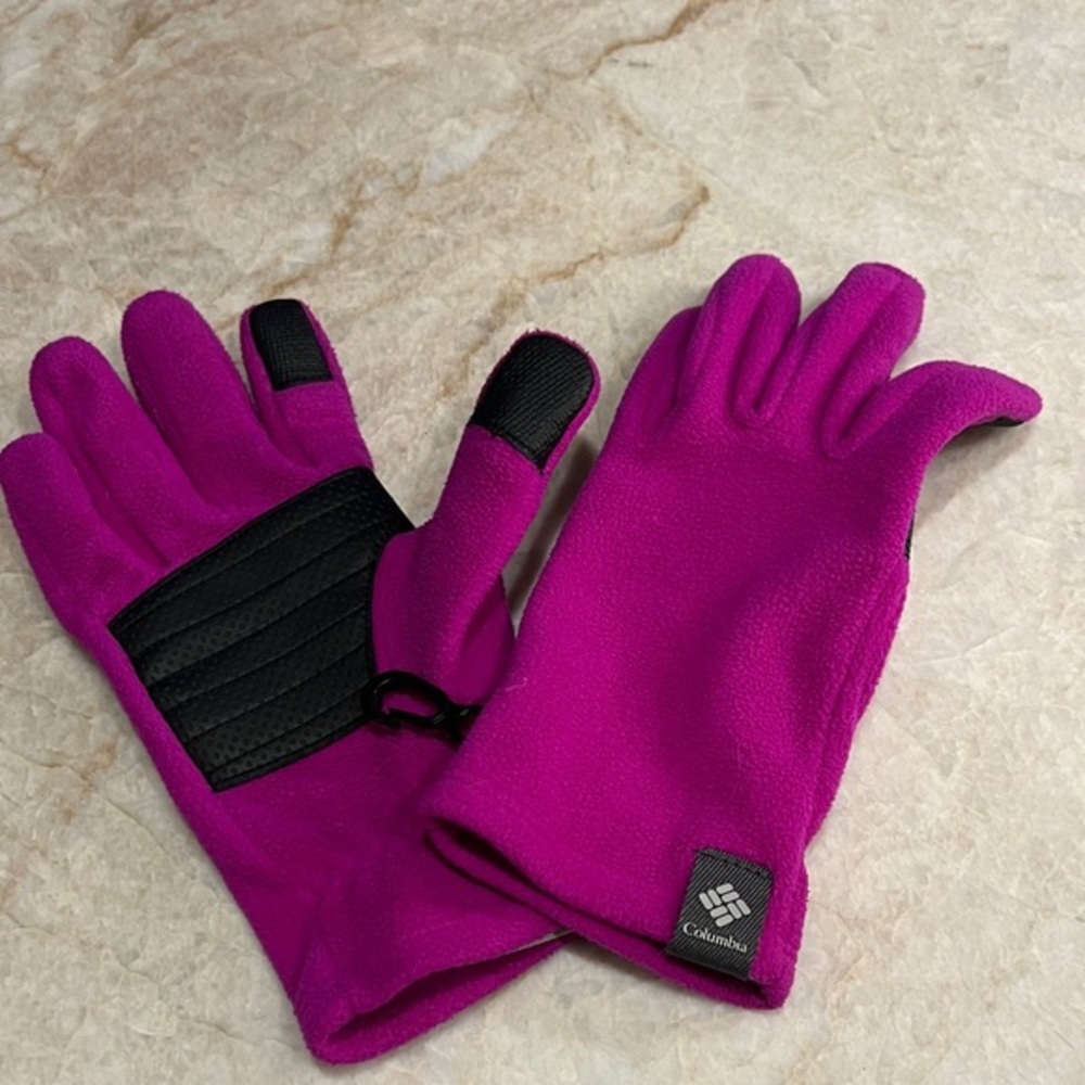 Columbia Magenta Fleece Gloves with Black Trim